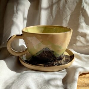 Filiżanka GÓRSKA PANORAMA czarne góry zielone niebo