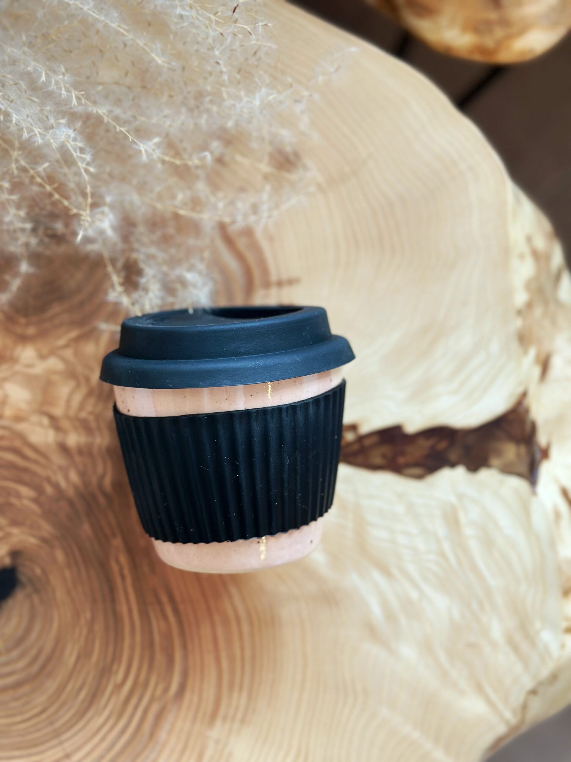 Kubek na wynos róż