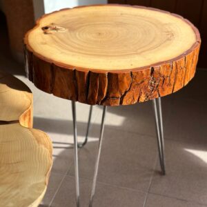 Stół topolowy z korą