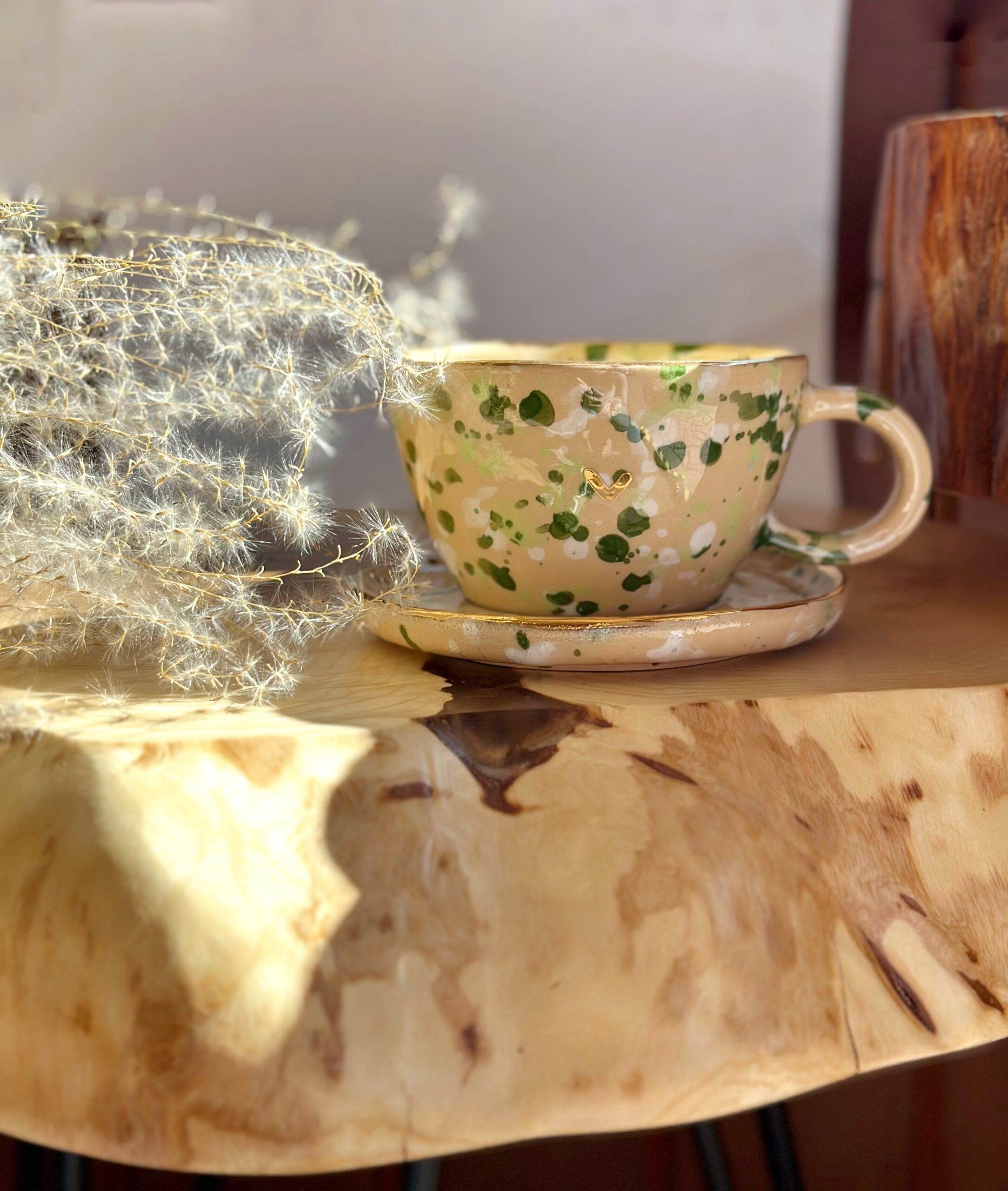 Filiżanka zielone ciapki i ZŁOTE SERCE